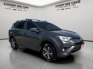 Used 2018 Toyota RAV4 XLE image 1
