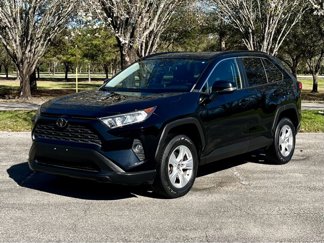 Used 2020 Toyota RAV4 XLE image 1