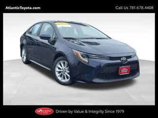 Certified 2022 Toyota Corolla LE image 1