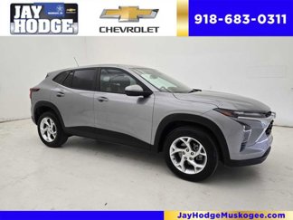 Used 2025 Chevrolet Trax LS w/ LS Convenience Package image 1