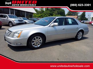 Used 2011 Cadillac DTS Premium image 1