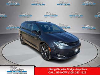 Used 2019 Chrysler Pacifica Touring Plus image 1