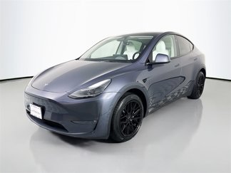 Used 2023 Tesla Model Y Long Range image 1