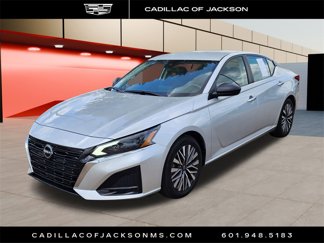 Used 2024 Nissan Altima 2.5 SV image 1