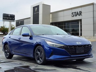 Used 2023 Hyundai Elantra SEL image 1
