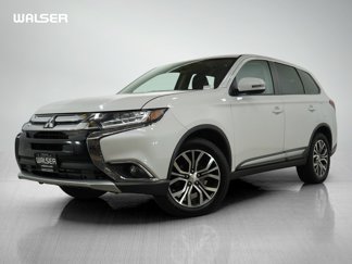 Used 2016 Mitsubishi Outlander SE image 1