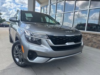 Used 2023 Kia Seltos S image 1
