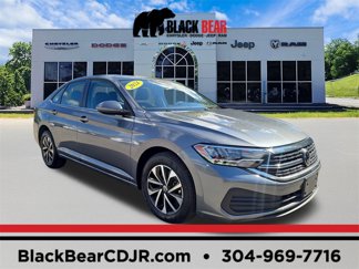 Used 2024 Volkswagen Jetta S image 1