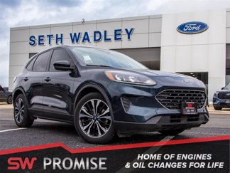 Used 2022 Ford Escape SE w/ SE Sport Appearance Package image 1