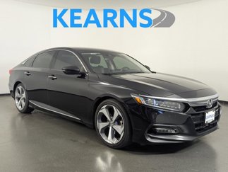 Used 2018 Honda Accord Touring image 1