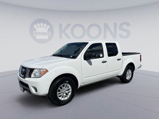 Used 2019 Nissan Frontier SV image 1
