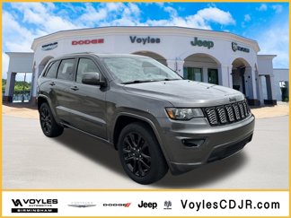 Used 2019 Jeep Grand Cherokee Altitude image 1