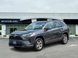 Used 2022 Toyota RAV4 XLE image 1