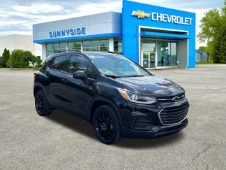 Certified 2022 Chevrolet Trax LT w/ Midnight Edition image 1