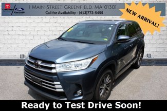 Used 2017 Toyota Highlander XLE image 1