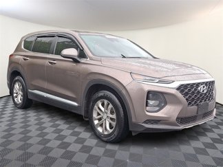 Used 2020 Hyundai Santa Fe SE image 1