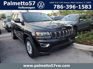 Used 2018 Jeep Grand Cherokee Laredo image 1