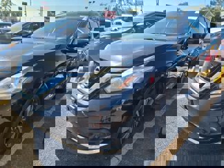 Used 2018 Nissan Pathfinder SV image 1