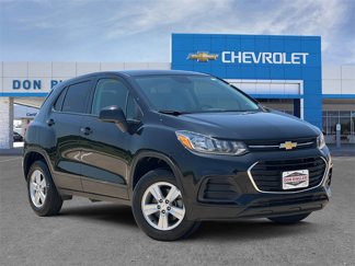 Certified 2022 Chevrolet Trax LS w/ Tint and Cruise Package image 1