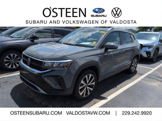 Used 2024 Volkswagen Taos SE w/ Panoramic Sunroof Package image 1