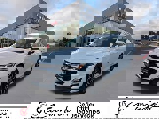 Used 2025 Chevrolet Malibu RS image 1