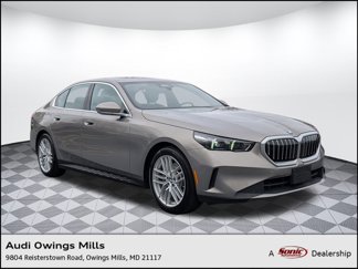 Used 2024 BMW 530i xDrive image 1