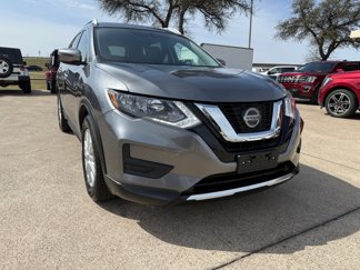 Used 2018 Nissan Rogue SV image 1