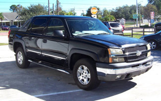Used 2004 Chevrolet Avalanche Z71 w/ Preferred Equipment Group image 1