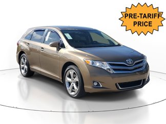 Used 2013 Toyota Venza XLE image 1