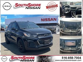Used 2022 Chevrolet Trax LT w/ Midnight Edition image 1