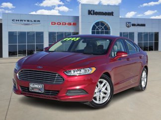 Used 2015 Ford Fusion SE image 1