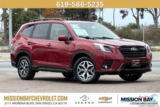 Used 2022 Subaru Forester Premium image 1