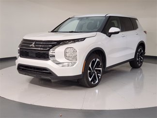 Used 2022 Mitsubishi Outlander ES image 1