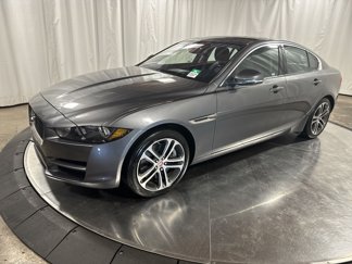 Used 2017 Jaguar XE Premium image 1