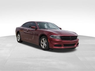 Used 2018 Dodge Charger SXT image 1
