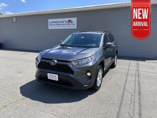 Used 2020 Toyota RAV4 XLE image 1