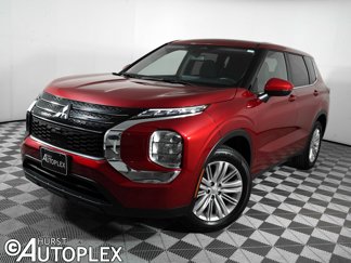 Used 2024 Mitsubishi Outlander ES image 1