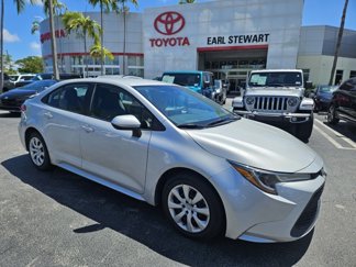 Used 2022 Toyota Corolla LE image 1