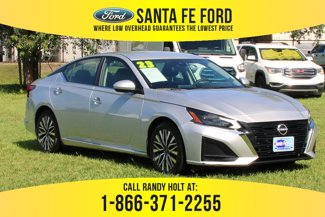 Used 2023 Nissan Altima 2.5 SV image 1