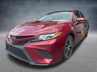 Used 2018 Toyota Camry SE image 1