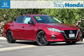 Used 2021 Nissan Altima 2.5 SR image 1