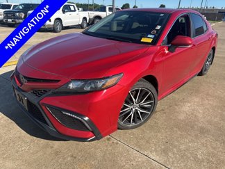 Used 2023 Toyota Camry SE image 1