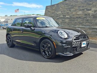 Used 2025 MINI Cooper S image 1