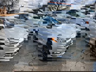 Used 2018 Ford Fusion SE w/ Equipment Group 201A image 1