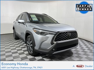 Used 2022 Toyota Corolla Cross XLE image 1