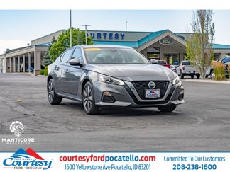 Used 2021 Nissan Altima 2.5 SV image 1