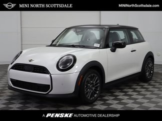 Used 2025 MINI Cooper 2-Door Hardtop image 1