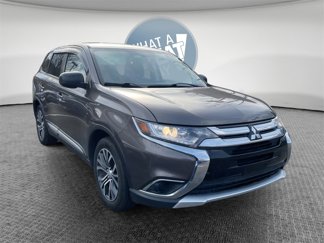 Used 2016 Mitsubishi Outlander ES image 1