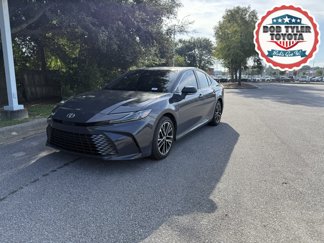 Used 2025 Toyota Camry XLE image 1