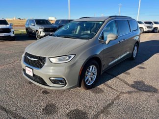 Used 2022 Chrysler Pacifica Touring-L image 1